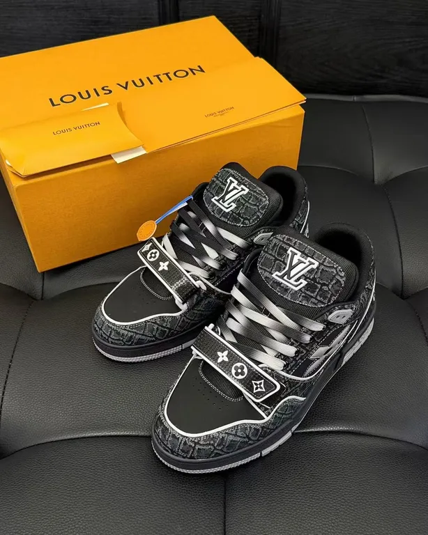 Louis Vuitton Shoe 